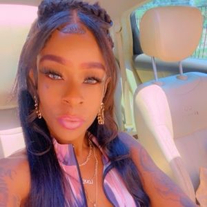 Meet your Posher, Miss